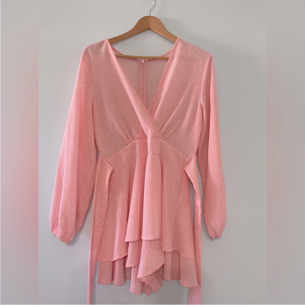 Pink-White Long Sleeve Romper With Zipper. Size M